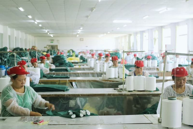 surgical-isolation-gown-production-line