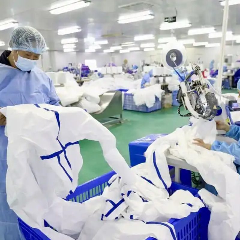Top 5 Benefits of Choosing Bulk Disposable Coveralls for Your Business